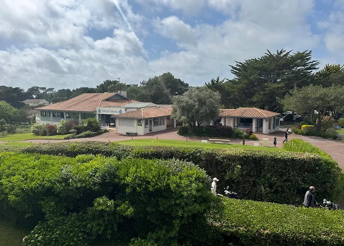 Grand Sur Le Golf De Chiberta 公寓 *